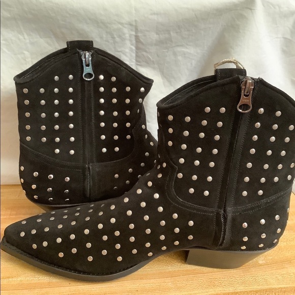Sendra Studded Ankle Boots​​​​​ - Picture 4 of 12